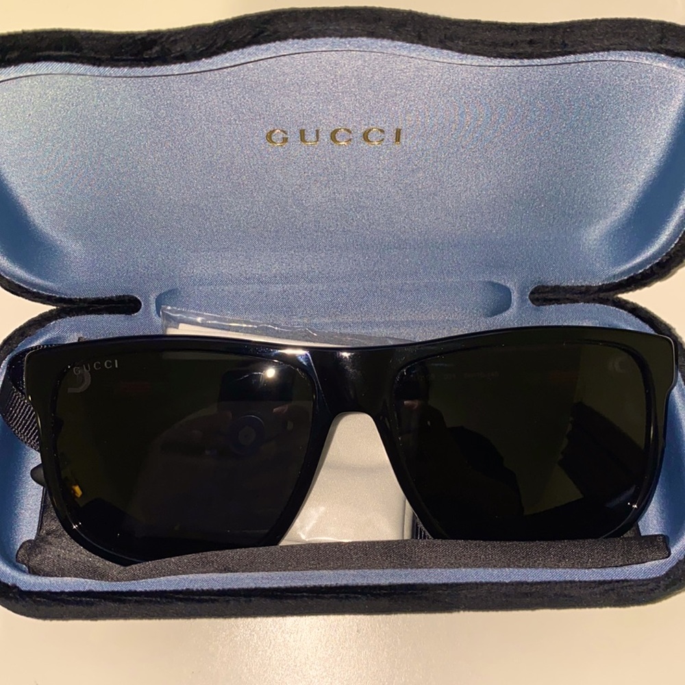 Black authentic Gucci men Shades